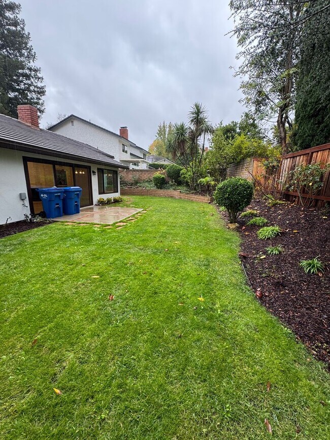 Building Photo - Renovated Home with Modern Comfort and Spa...