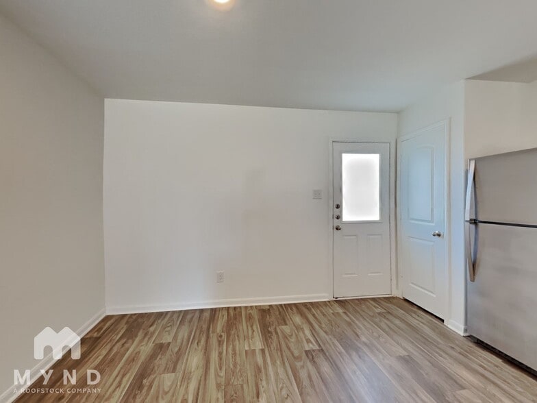 Building Photo - 3988 Prairie Crk