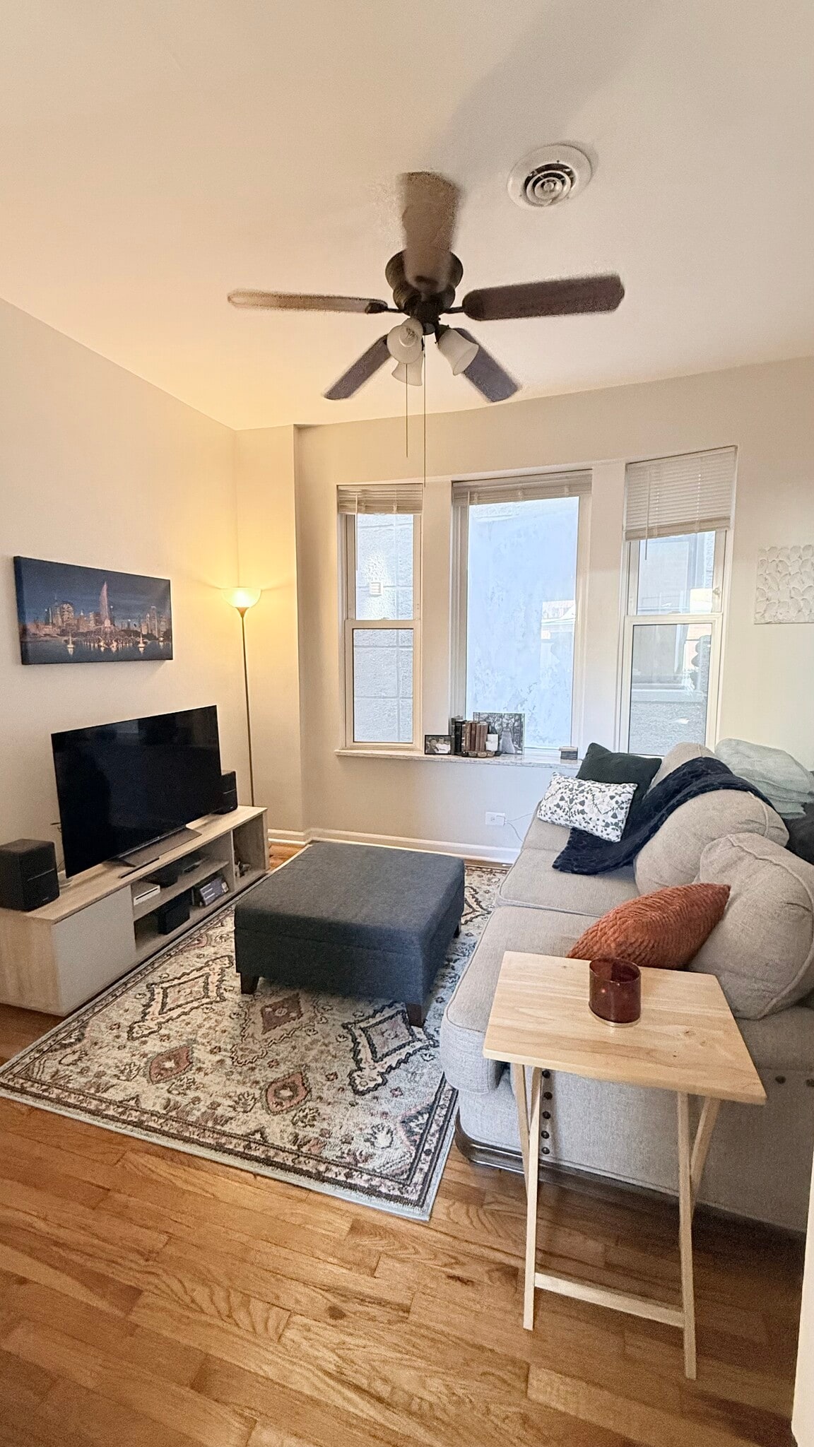 Building Photo - 2246 W Armitage Ave