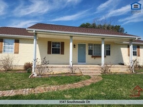 Building Photo - 3547 Southmeade Dr