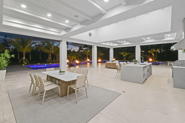 Building Photo - 14699 Black Bear Rd