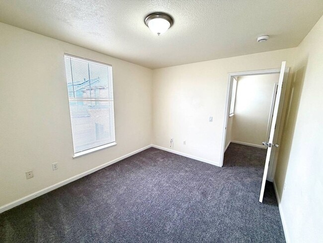 Building Photo - Freshly Painted w/ New Carpets 3 Bedroom, 2 Bath With Attached Garage