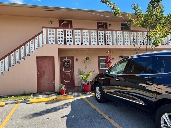 Primary Photo - 7491 SW 10th Ct