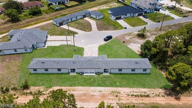 Building Photo - 4984 Fairway Ct