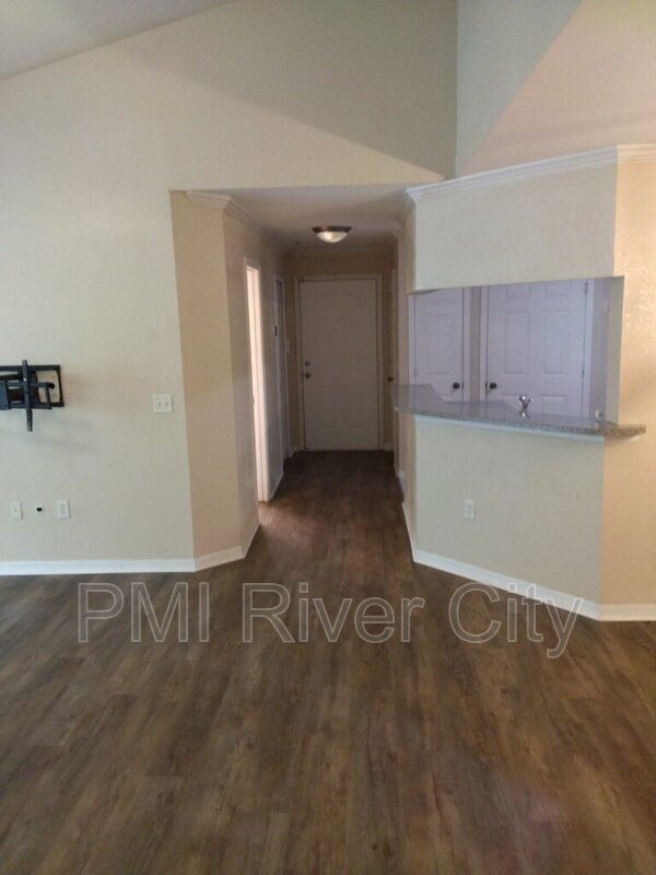 Building Photo - 7800 Point Meadows Dr