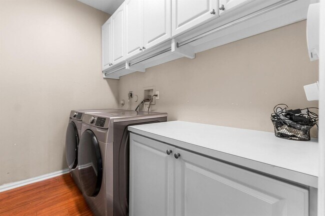 Building Photo - 1333 SW 175th Way