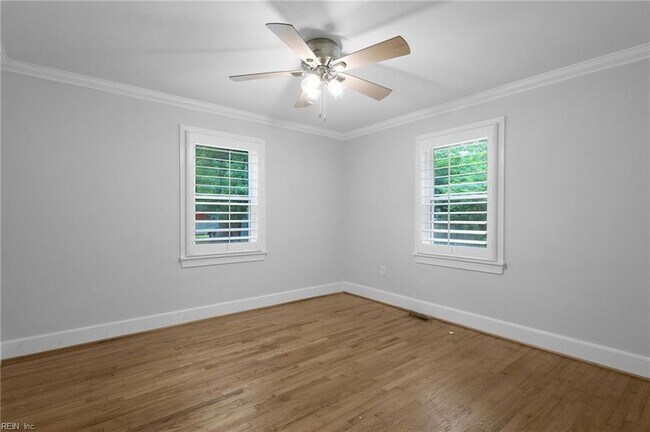 Building Photo - 6333 Tuttle Ave