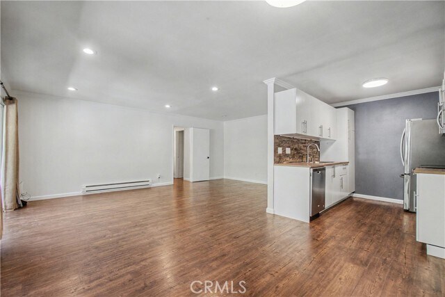Building Photo - 322 Miraleste Dr