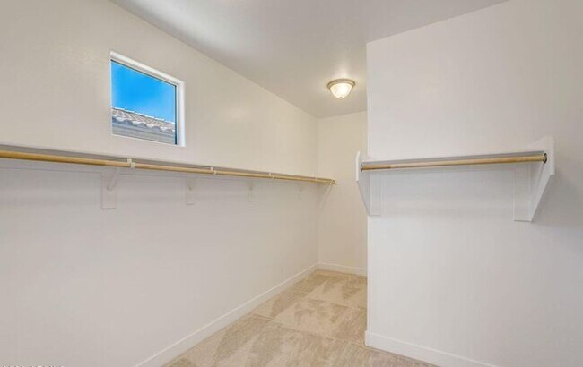 Building Photo - Stunning 3beds/2baths brand new home locat...