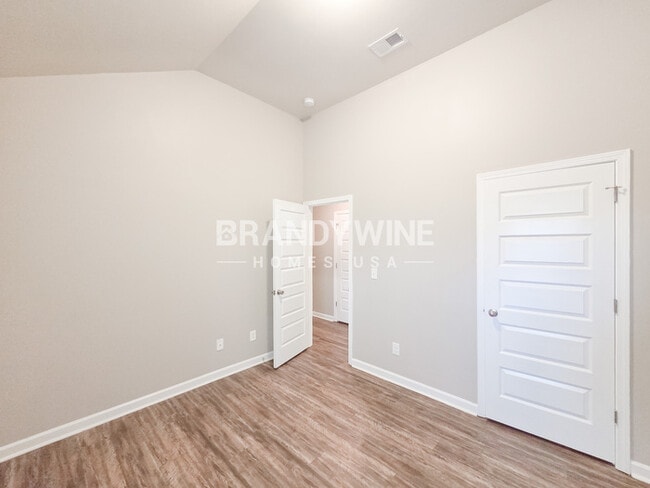 Building Photo - 397 Lossie Ln