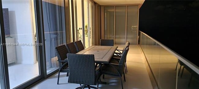 Building Photo - 18975 Collins Ave