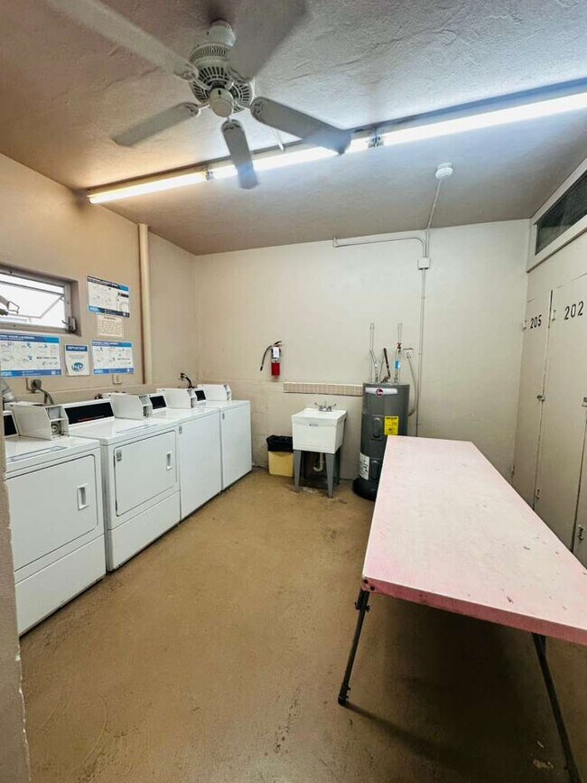 Building Photo - 2441 SW 82nd Ave