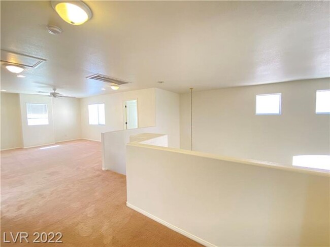 Building Photo - Available March 1, 2025. Gorgeous SW Las V...