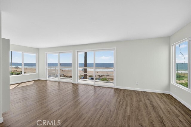 Building Photo - 4416 The Strand