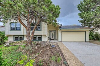 Building Photo - 7649 Safari Cir
