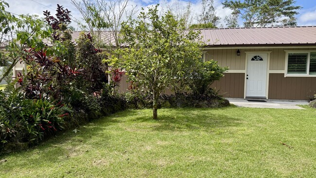 Building Photo - 16-2063-2063 Pearl Dr