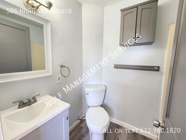 Building Photo - 586 Highland Ave