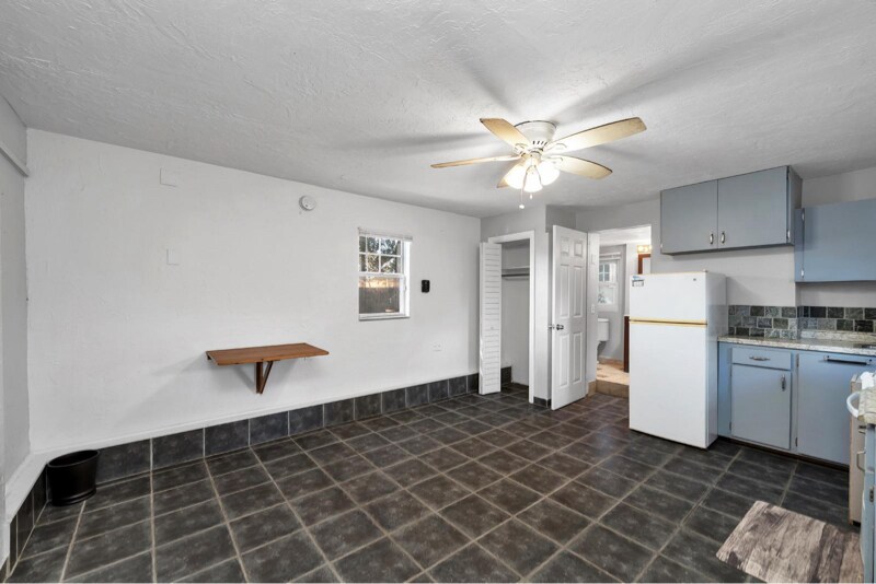 Primary Photo - 3320 6th Ave N