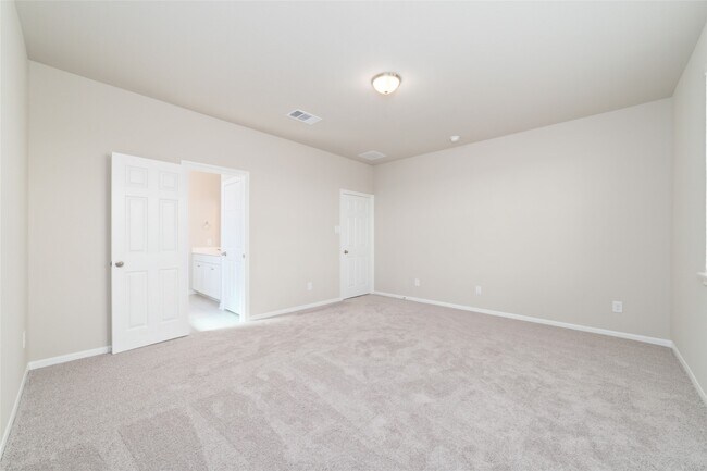 Building Photo - 27506 Beachside Arbor Dr