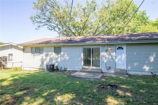 Building Photo - 1670 Arundel Dr