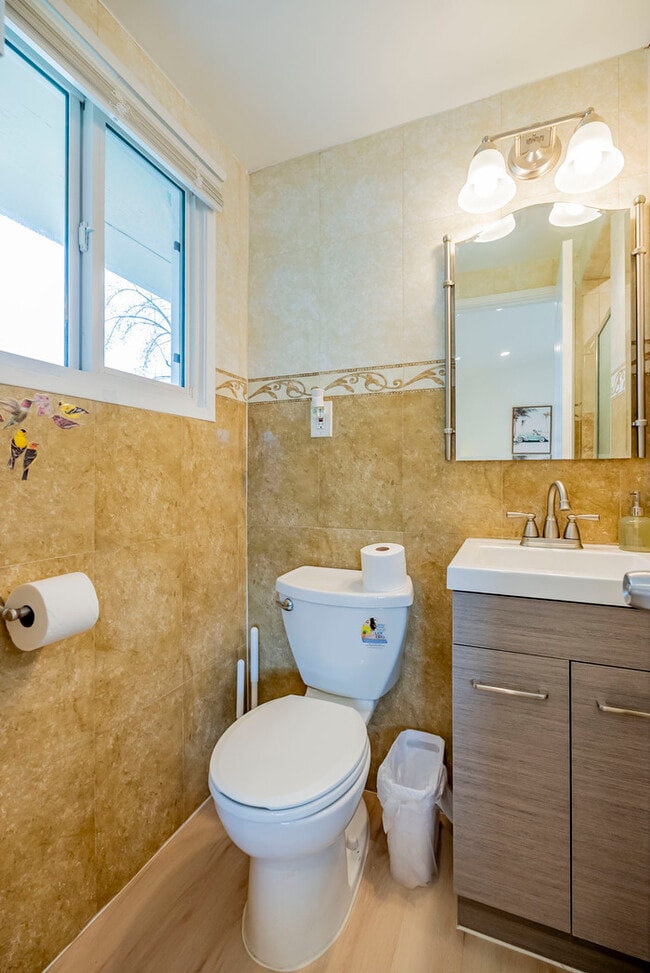 Building Photo - Furnished 3BR Glendora Home | Quiet Retreat + Parking