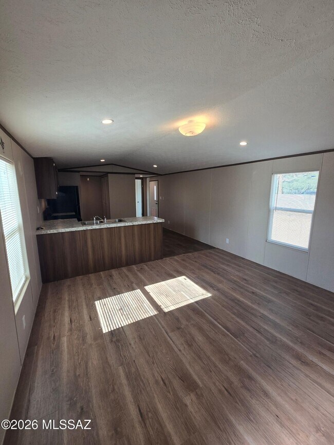 Building Photo - 5800 E Hermans Rd