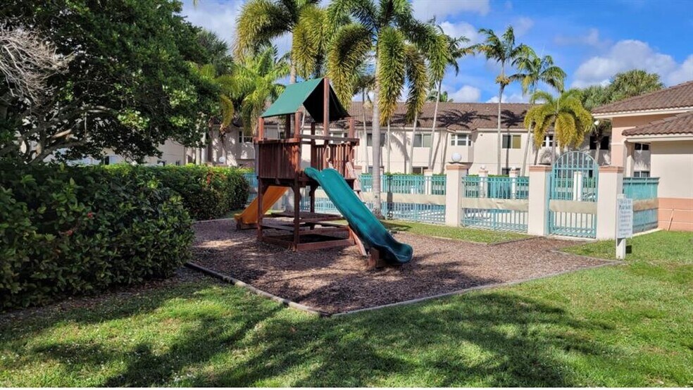 Building Photo - 2200 NW 78th Ave