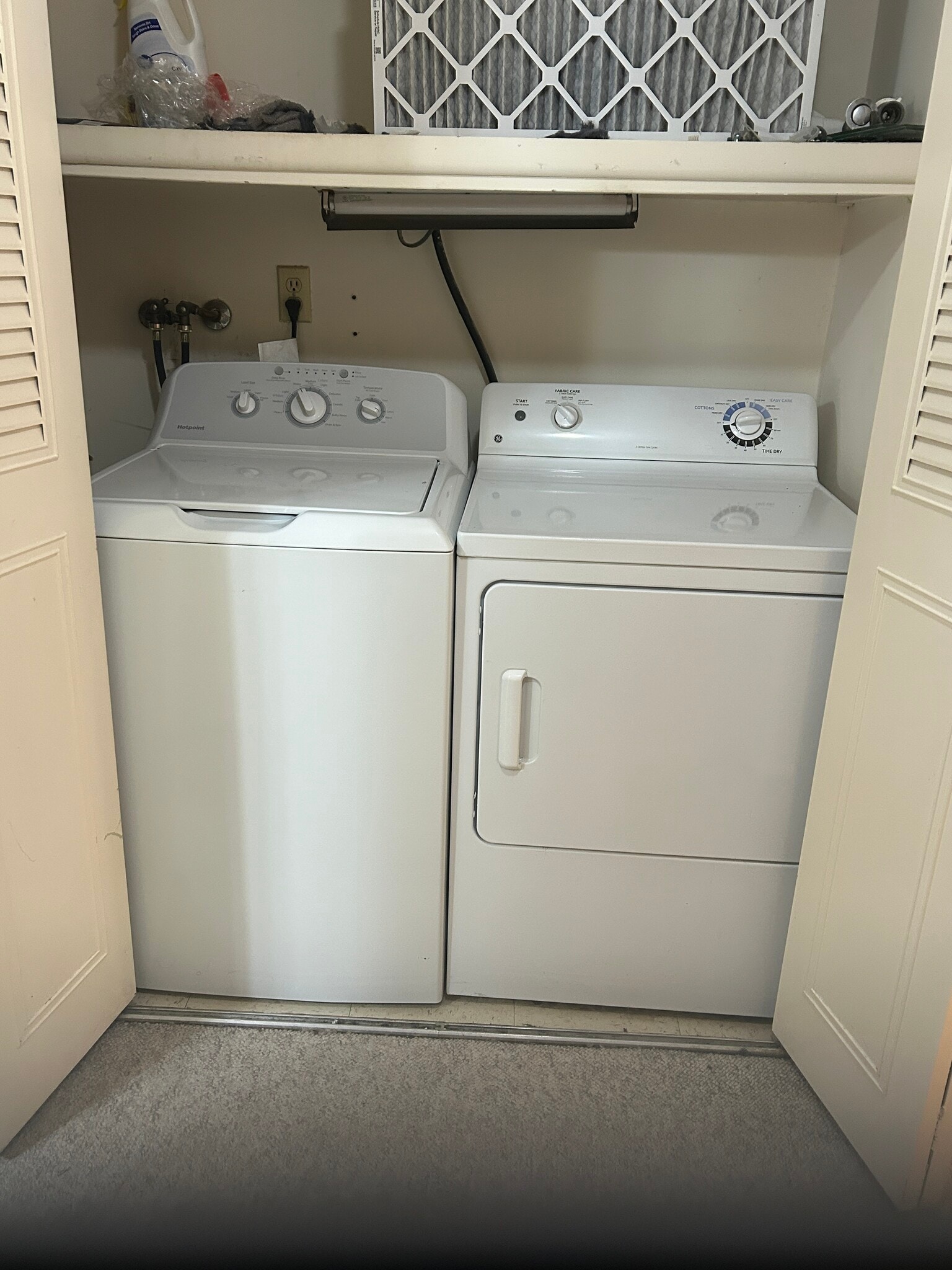 Building Photo - 1168A Clydebank Ct