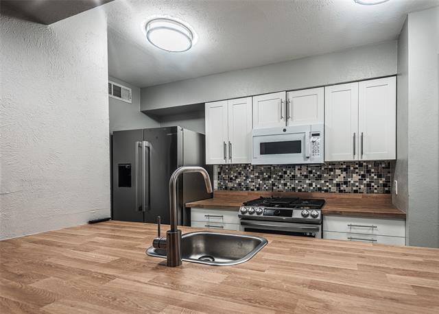 Building Photo - 3788 Vitruvian Way