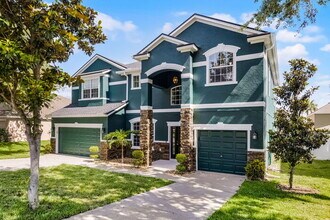 Building Photo - Fully Remodeled 5/4 Art Deco-Inspired Home...