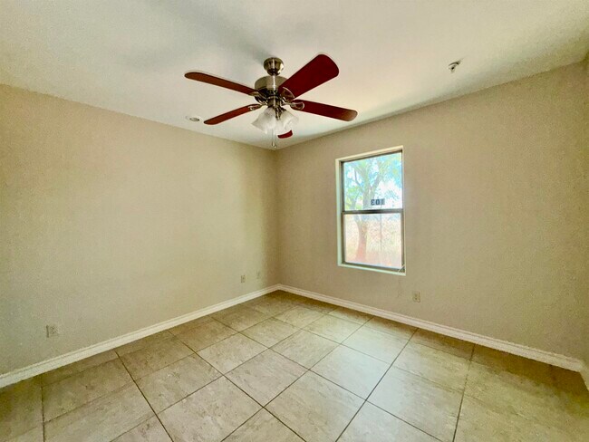 Building Photo - 408 Shiloh Dr