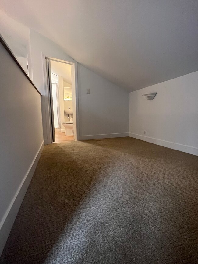 Building Photo - 3S270 Williams Rd