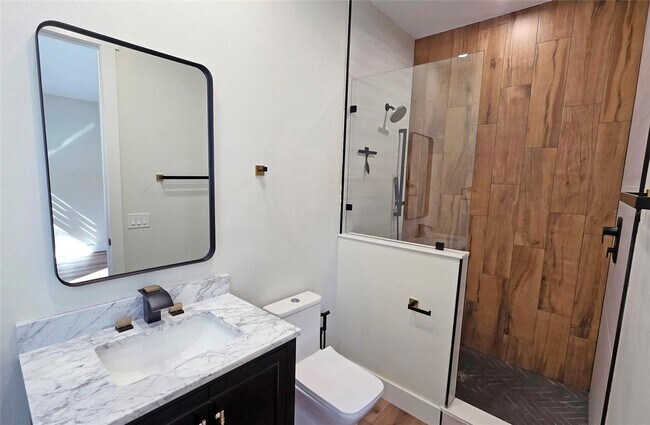 Building Photo - Bold Contemporary Sarasota Luxury Home. 4 Beds/ 4 Baths. Private Pool and Summer Grill.