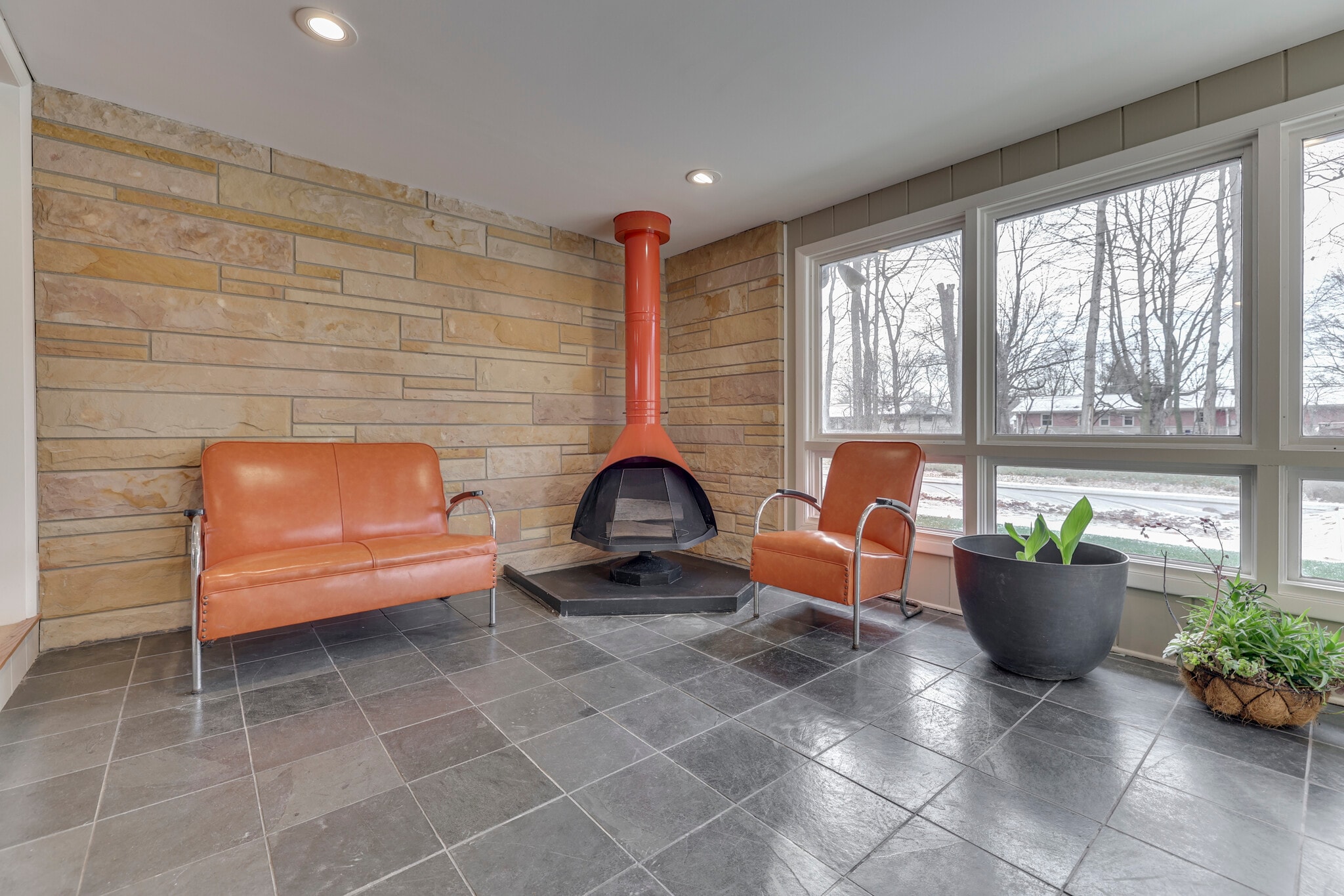 Building Photo - 111 McClellan Rd