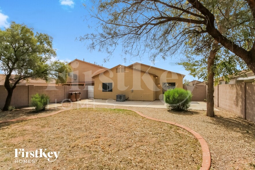 Building Photo - 1232 E Omega Dr