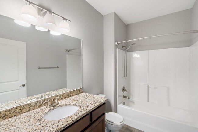 Building Photo - 2420 Boulder Springs Dr