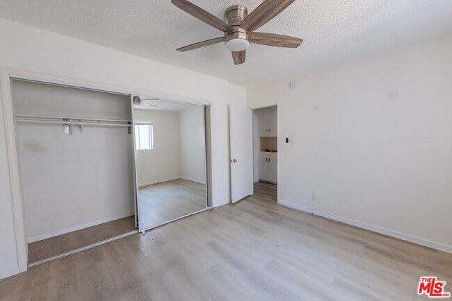 Building Photo - 1426 Orange Grove Ave