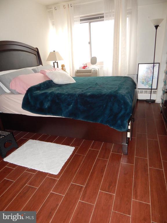 Building Photo - 2101 Chestnut St