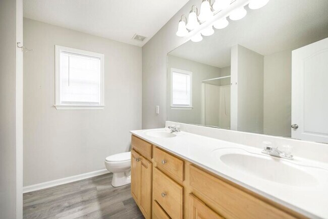 Building Photo - 406 Haverhill Cir