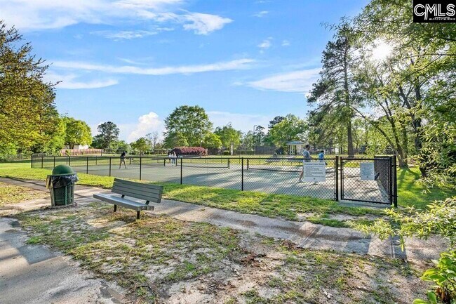 Building Photo - 405 Beech Glen Dr