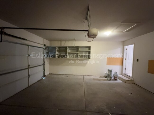 Building Photo - 714 E Harbor Cir