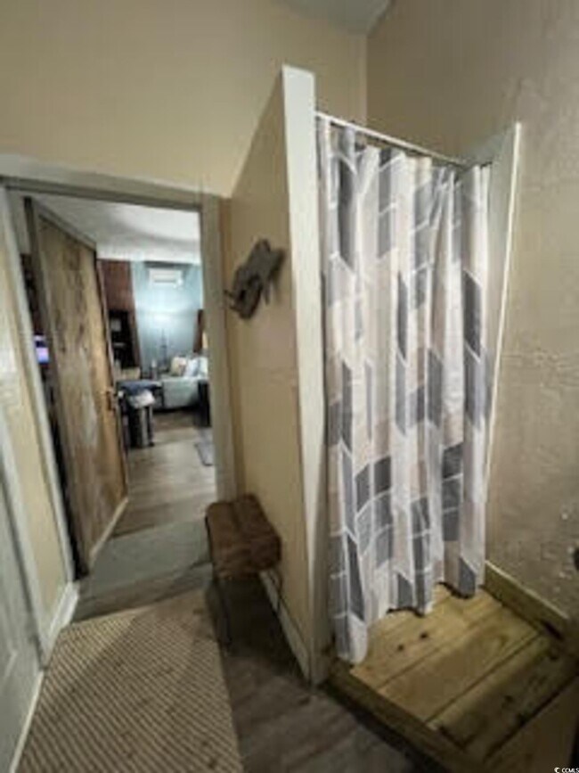 Building Photo - 5588 Daybreak Rd