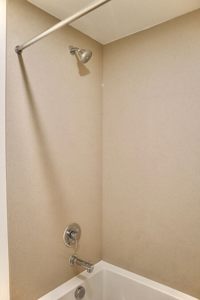 Building Photo - Modern 3-Bed Condo Near Warm Springs/South Fremont BART Station