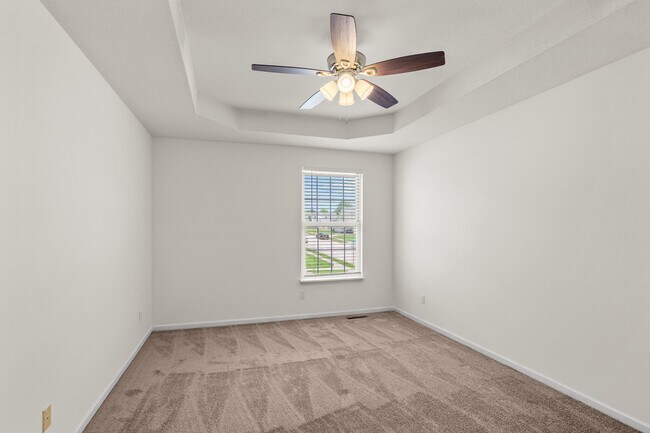 Building Photo - 5003 Roscoe Rdg