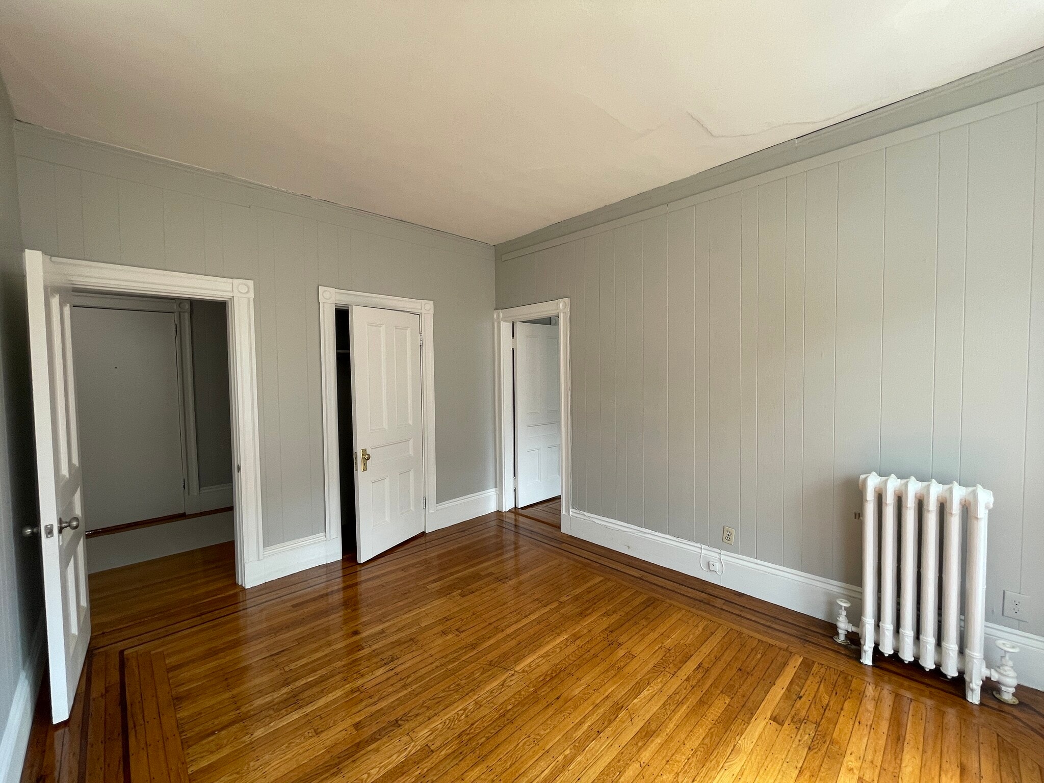 Building Photo - 11 Park