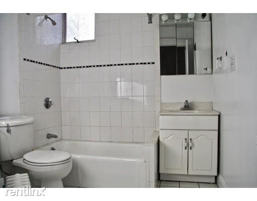 Building Photo - 3 br, 1 bath Condo - 206 Sumner Street
