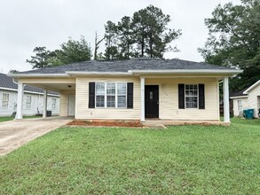 Building Photo - 304 Spring Creek Dr