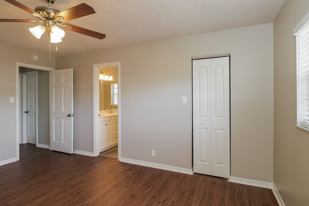Building Photo - 528 Crestover Dr