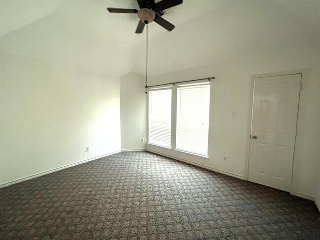 Building Photo - 11215 Vienna Trails Ln