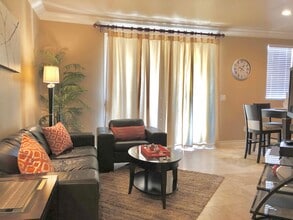 Building Photo - Meridian Luxury Condo. 1 Bd 1 Ba, Utilities & Cable Services NOT included in advertised rental rate!